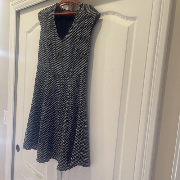 Dress - Picture 3 of 5